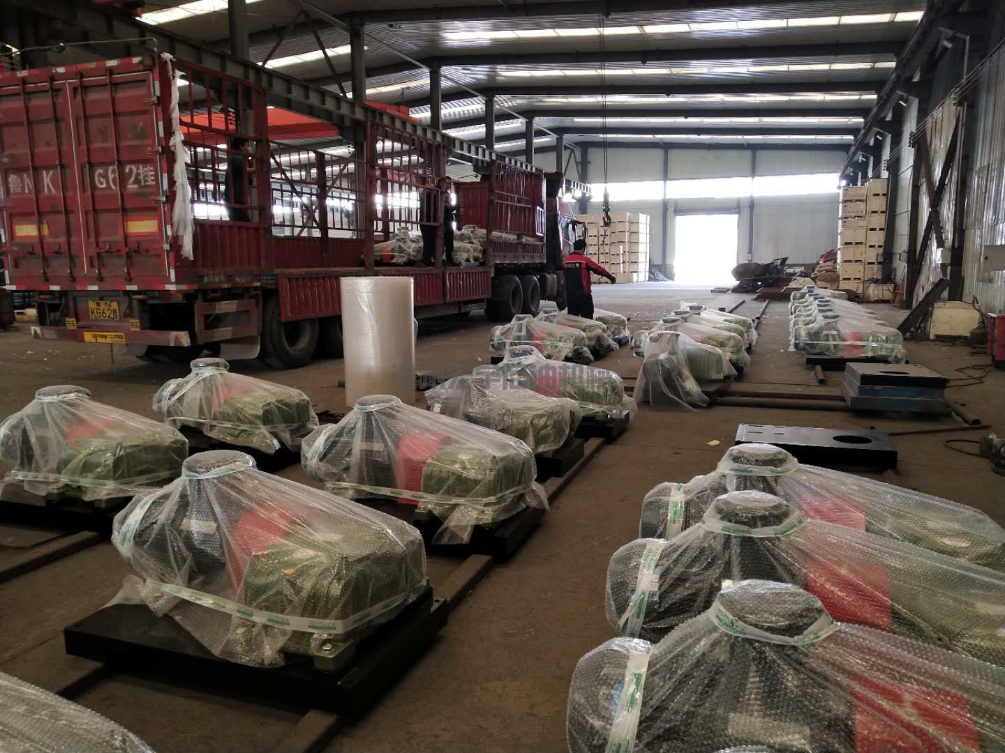 鄂爾多斯市烏審旗訂購的28臺15KW泥漿攪拌器